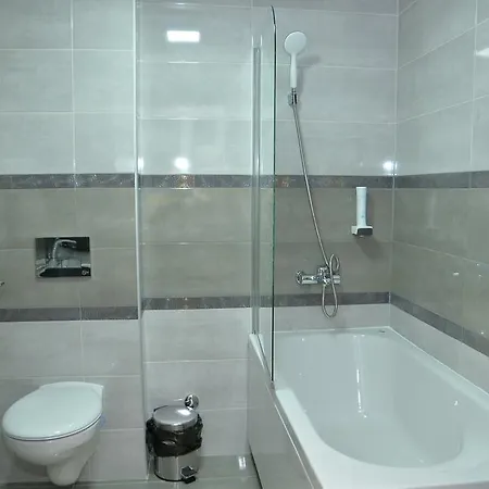 Zivojinovic 3* Valjevo