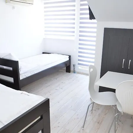 Zivojinovic 3* Valjevo